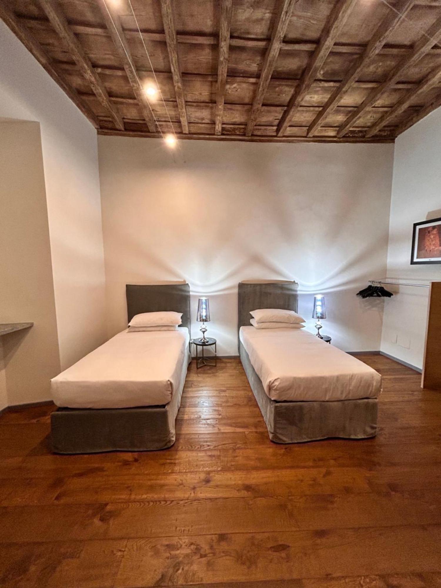 Fontana Di Trevi Roma Luxury Suite Exterior photo