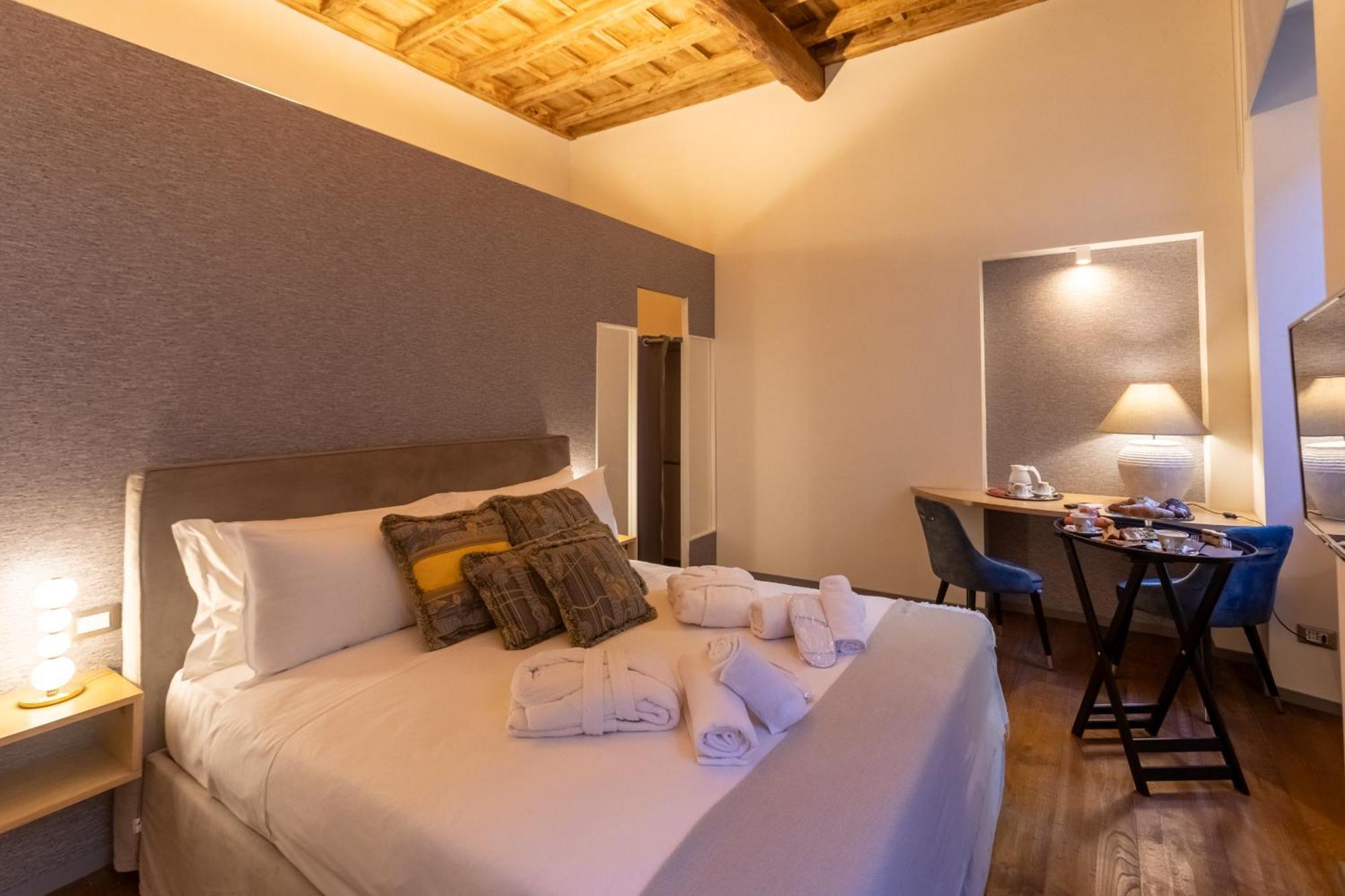 Fontana Di Trevi Roma Luxury Suite Exterior photo