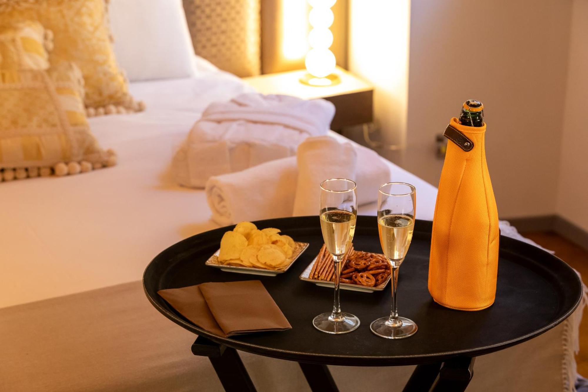 Fontana Di Trevi Roma Luxury Suite Exterior photo