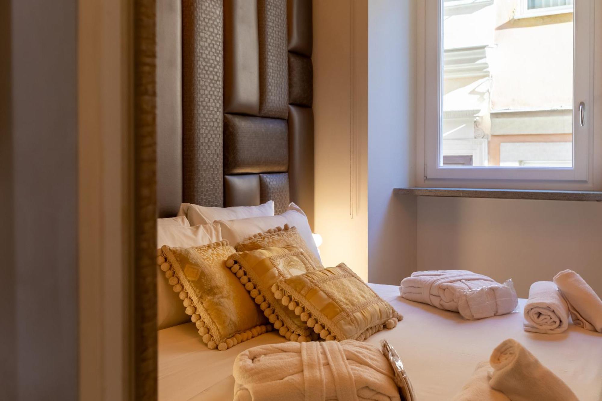 Fontana Di Trevi Roma Luxury Suite Exterior photo